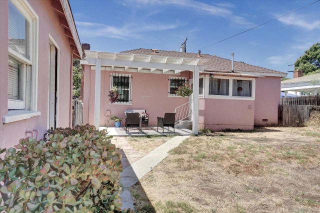 4746 Beech, San Diego, CA 92102