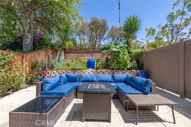 63 Poppyfield Lane, Rancho Santa Margarita, CA 92688