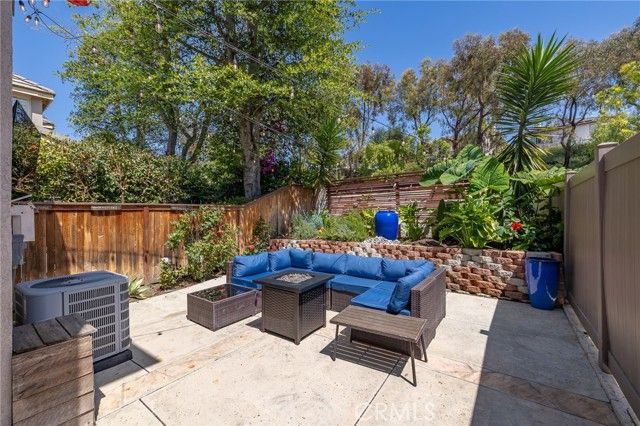 63 Poppyfield Lane, Rancho Santa Margarita, CA 92688
