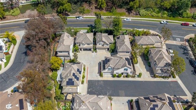 63 Poppyfield Lane, Rancho Santa Margarita, CA 92688