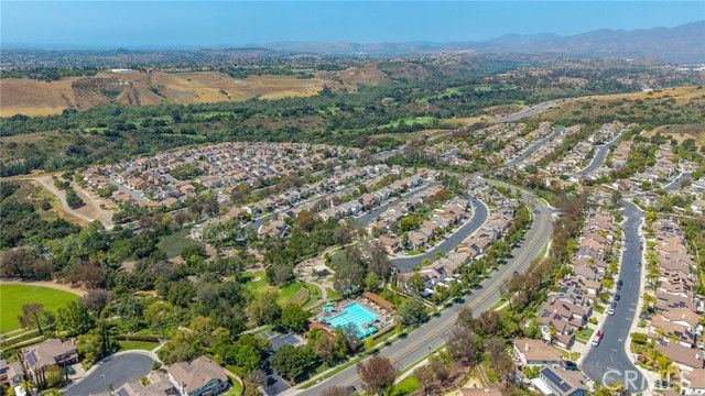 63 Poppyfield Lane, Rancho Santa Margarita, CA 92688