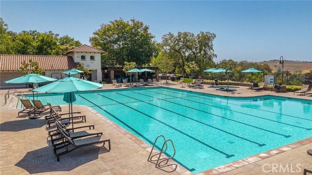 63 Poppyfield Lane, Rancho Santa Margarita, CA 92688