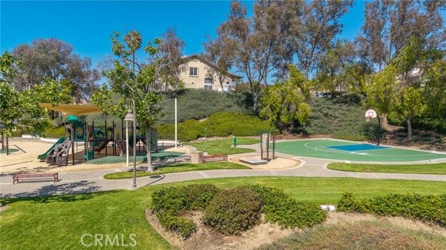 63 Poppyfield Lane, Rancho Santa Margarita, CA 92688