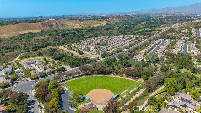63 Poppyfield Lane, Rancho Santa Margarita, CA 92688