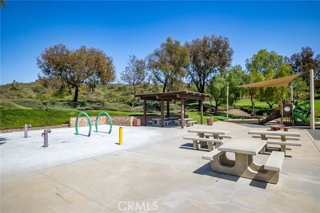 63 Poppyfield Lane, Rancho Santa Margarita, CA 92688