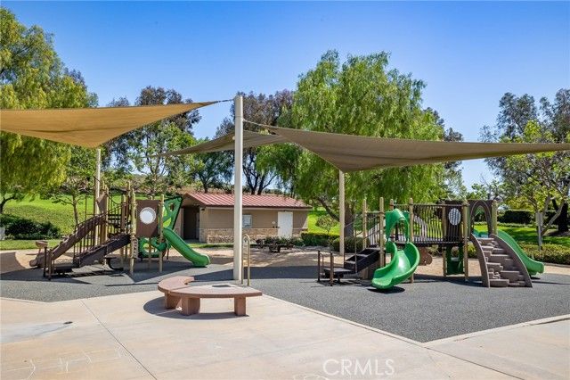 63 Poppyfield Lane, Rancho Santa Margarita, CA 92688