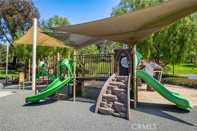 63 Poppyfield Lane, Rancho Santa Margarita, CA 92688