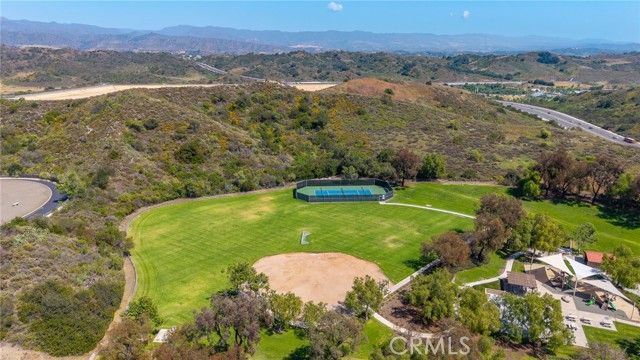 63 Poppyfield Lane, Rancho Santa Margarita, CA 92688