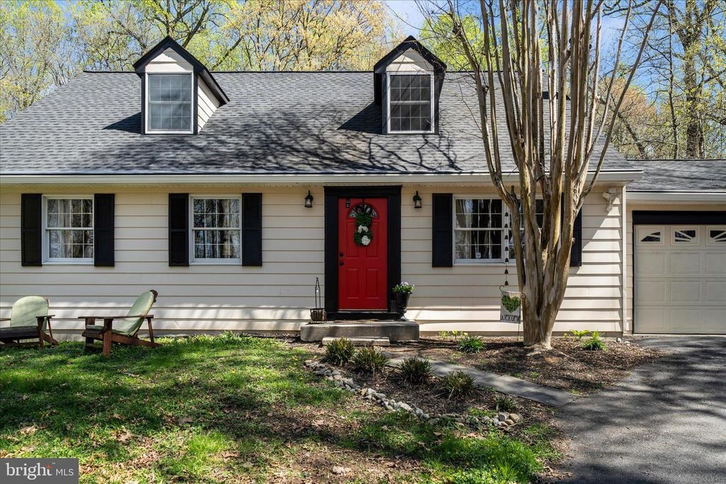 Image 58 of property listing at 15211 AVERY RD, Rockville, MD 20855