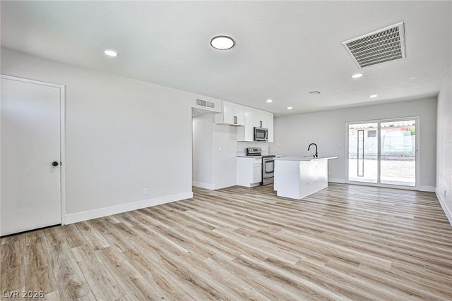 704 Kraemer Drive, Las Vegas, NV 89107