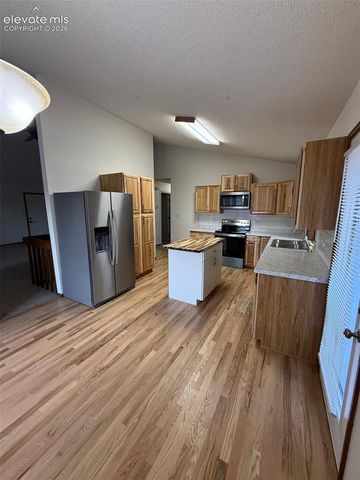 6840 Delmonico Drive, Colorado Springs, CO 80919