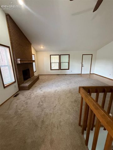 6840 Delmonico Drive, Colorado Springs, CO 80919