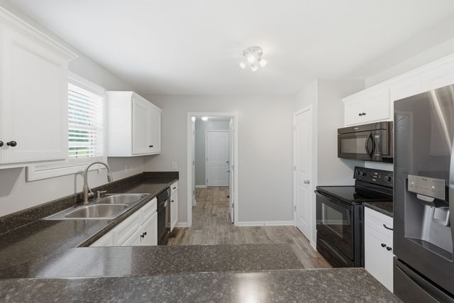 1010 Meridian Dr, Castalian Springs, TN 37031