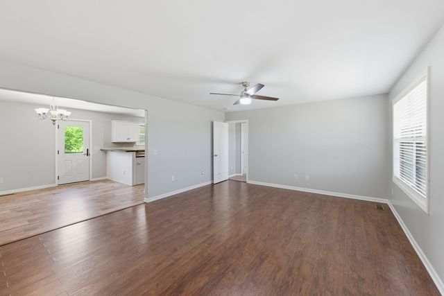 1010 Meridian Dr, Castalian Springs, TN 37031