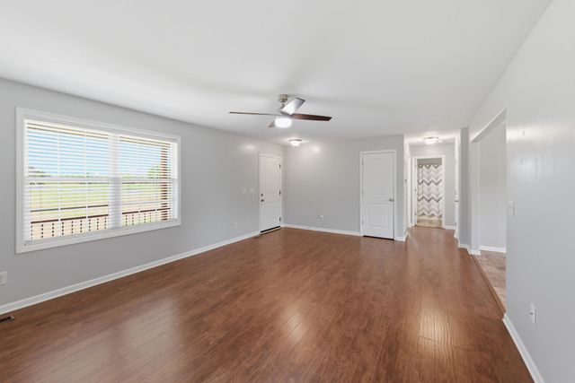 1010 Meridian Dr, Castalian Springs, TN 37031