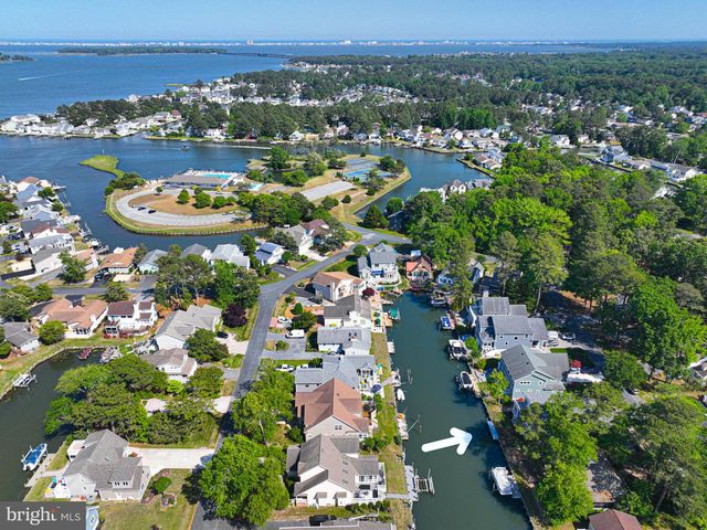 8 GRAND PORT RD, Ocean Pines, MD 21811