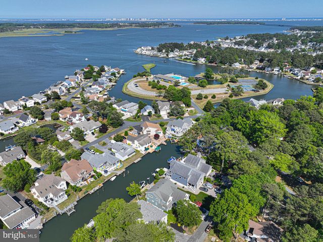 8 GRAND PORT RD, Ocean Pines, MD 21811