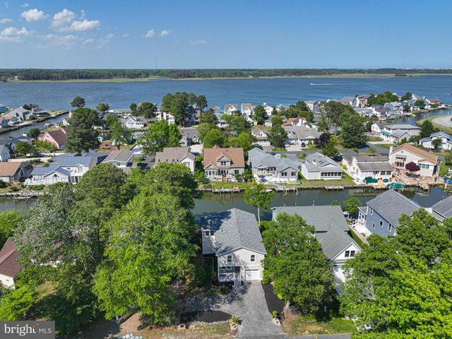 8 GRAND PORT RD, Ocean Pines, MD 21811