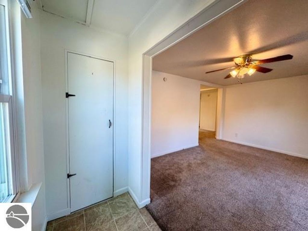 Image 3 of property listing at 421 Brown Street, St Louis, MI 48880