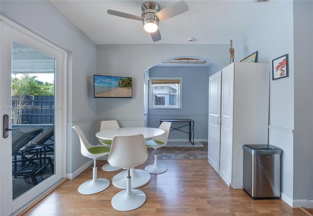 4260 NE 1st Ter, Oakland Park, FL 33334