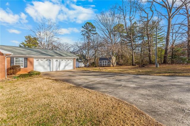 607 Blessing Drive, Dobson, NC 27017