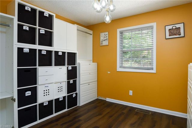 105 Converse Drive, Lexington, NC 27292