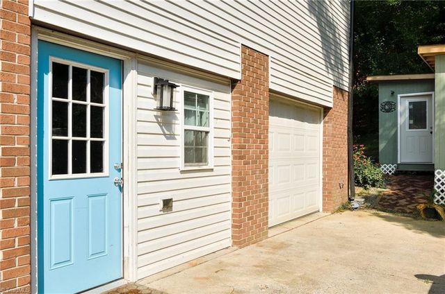 105 Converse Drive, Lexington, NC 27292