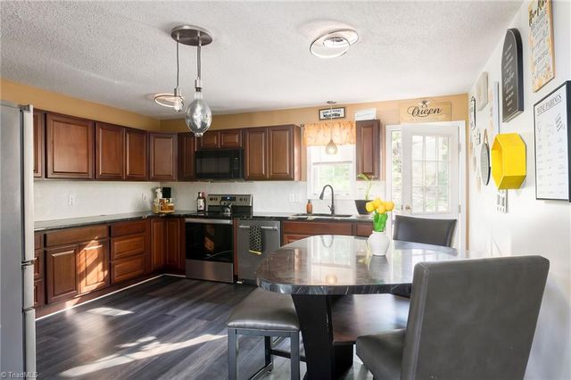 105 Converse Drive, Lexington, NC 27292