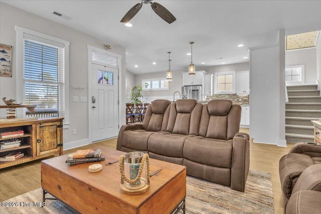 305 Ivy Lane, Carolina Beach, NC 28428