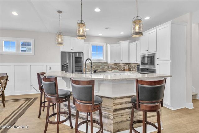 305 Ivy Lane, Carolina Beach, NC 28428