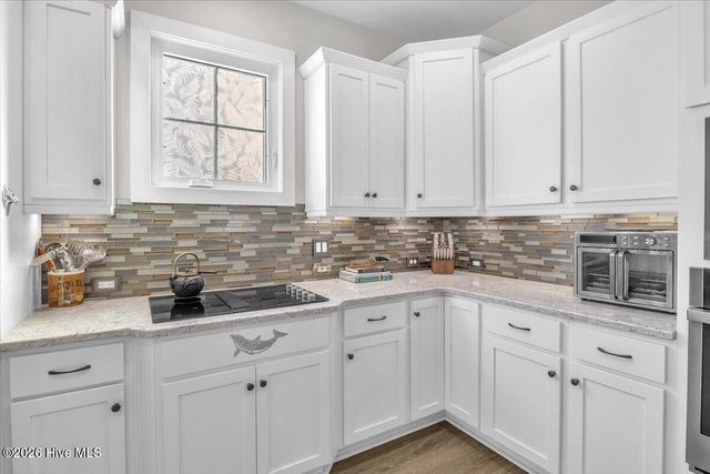 305 Ivy Lane, Carolina Beach, NC 28428