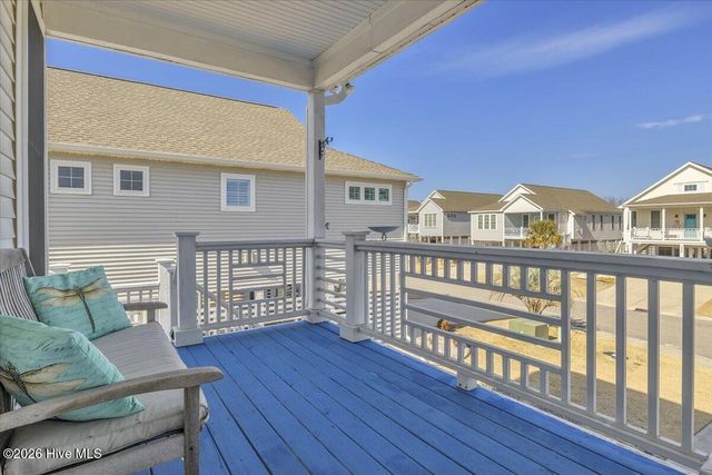 305 Ivy Lane, Carolina Beach, NC 28428