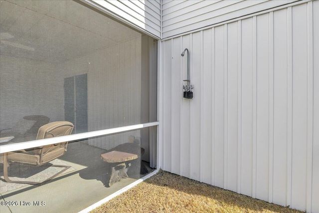 305 Ivy Lane, Carolina Beach, NC 28428