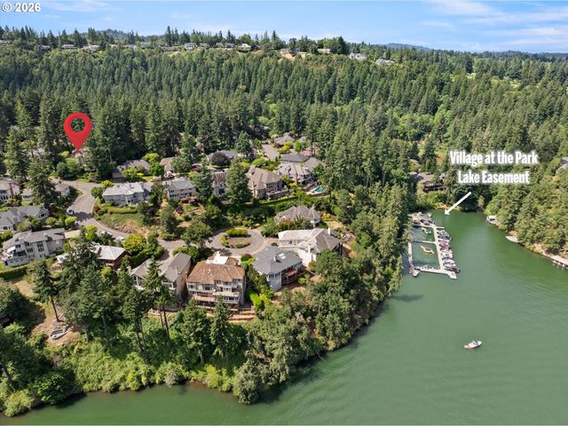 1700 VILLAGE PARK Ln, Lake Oswego, OR 97034
