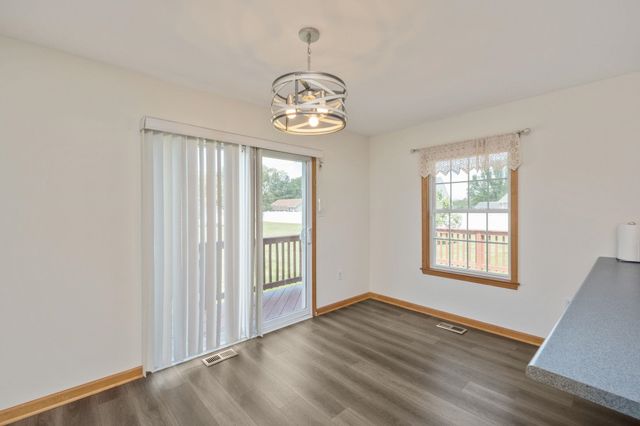 302 16TH ST, Grottoes, VA 24441