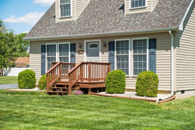 302 16TH ST, Grottoes, VA 24441