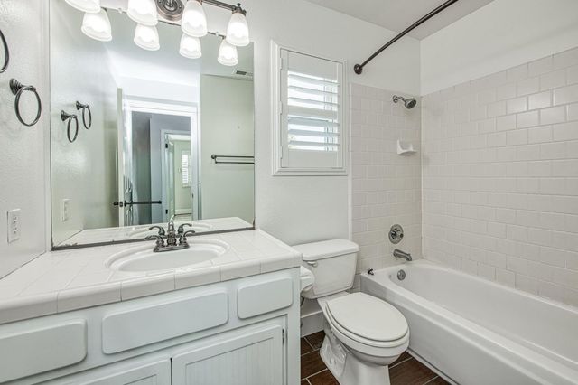 1788 E Houston Avenue, Fresno, CA 93720