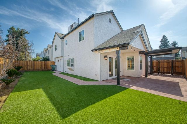 1788 E Houston Avenue, Fresno, CA 93720