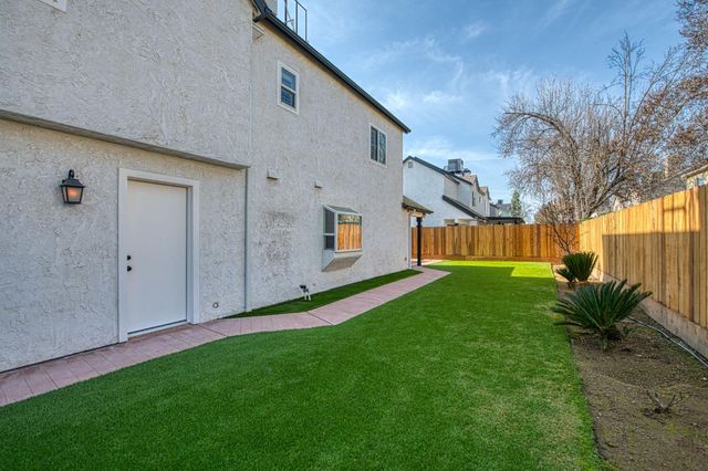 1788 E Houston Avenue, Fresno, CA 93720