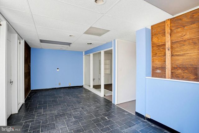 14 W SARATOGA ST, Baltimore, MD 21201