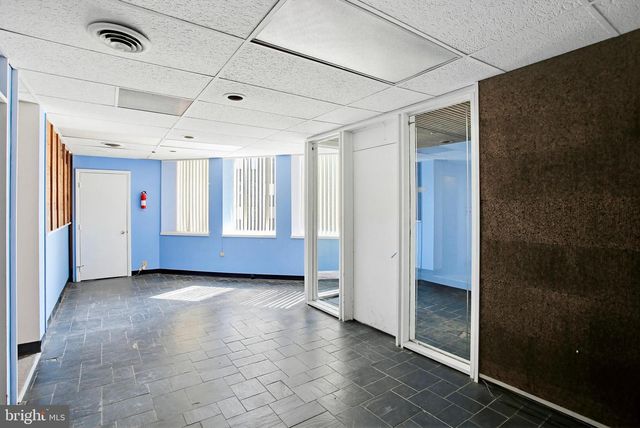 14 W SARATOGA ST, Baltimore, MD 21201