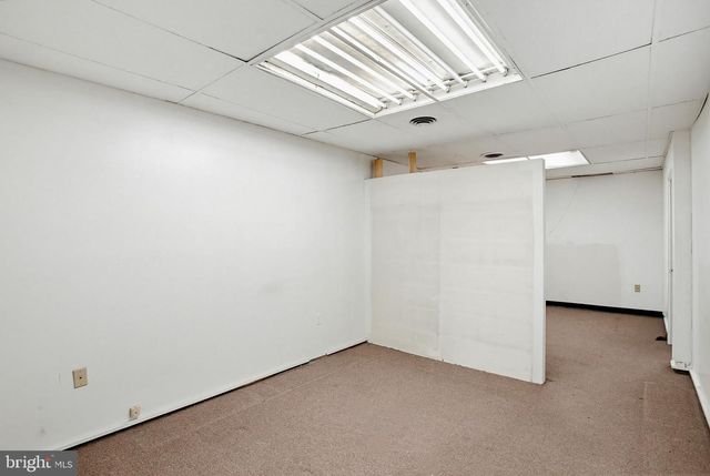 14 W SARATOGA ST, Baltimore, MD 21201