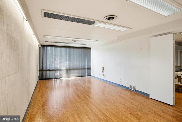 14 W SARATOGA ST, Baltimore, MD 21201