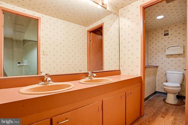 14 W SARATOGA ST, Baltimore, MD 21201