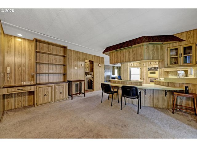1800 LAKEWOOD Ct 70, Eugene, OR 97402