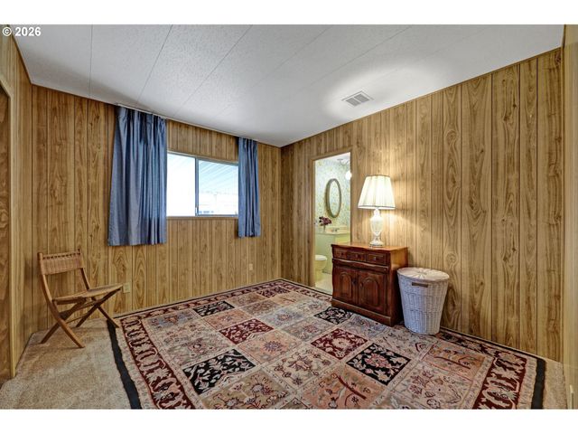 1800 LAKEWOOD Ct 70, Eugene, OR 97402