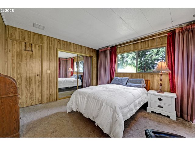1800 LAKEWOOD Ct 70, Eugene, OR 97402