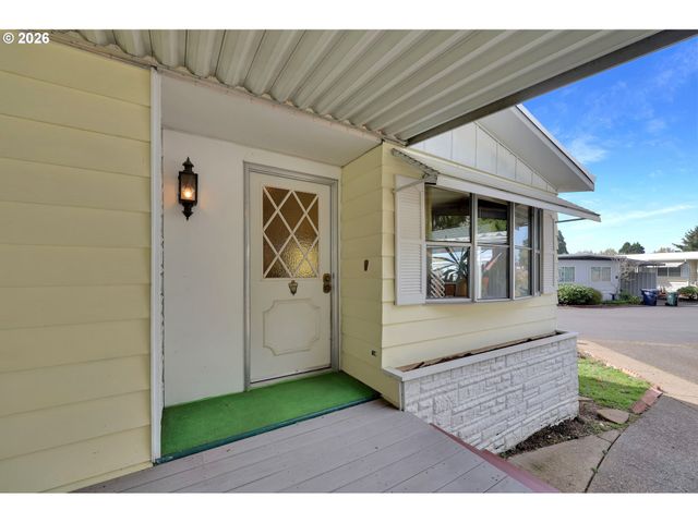 1800 LAKEWOOD Ct 70, Eugene, OR 97402