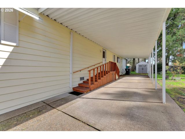 1800 LAKEWOOD Ct 70, Eugene, OR 97402