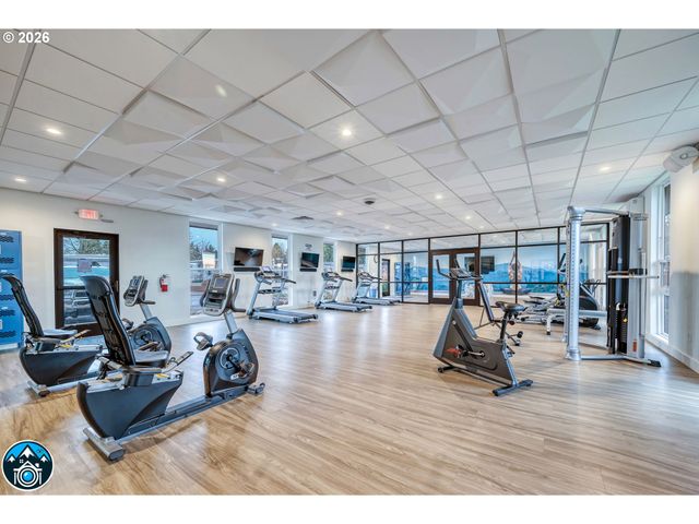 1800 LAKEWOOD Ct 70, Eugene, OR 97402